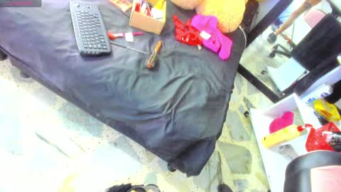 Snapshot of katlucy69 chatting on January 6, 4:15 am lucyfx69   INSTAGRAM online show from January 6, 4:15 am