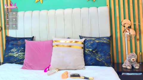 K A T L Y N  online show from March 2, 5:20 pm