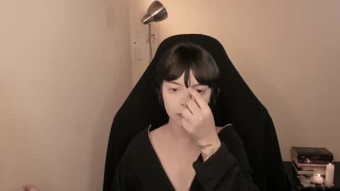 katsuro online show from December 5, 6:22 pm