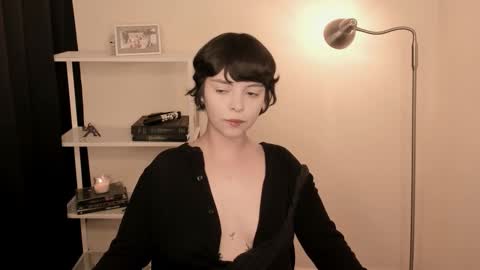 katsuro online show from October 20, 9:18 pm