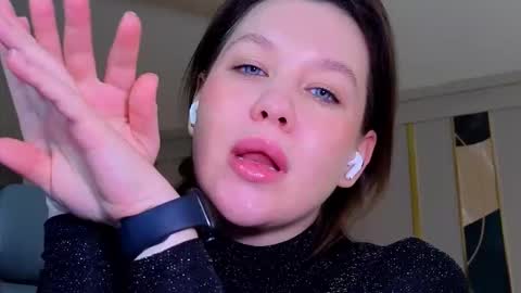 Goddess Katy            VACATION  online show from November 10, 1:22 am