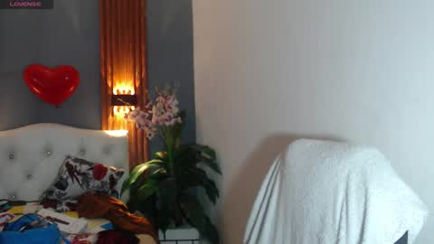 katty online show from February 24, 8:57 am