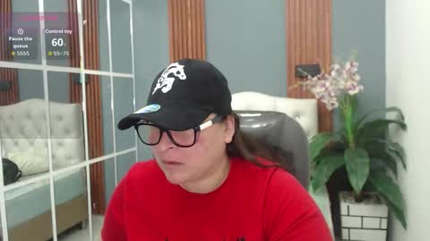 katty online show from December 17, 9:13 am