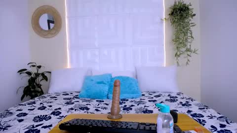 katty online show from March 13, 7:09 am