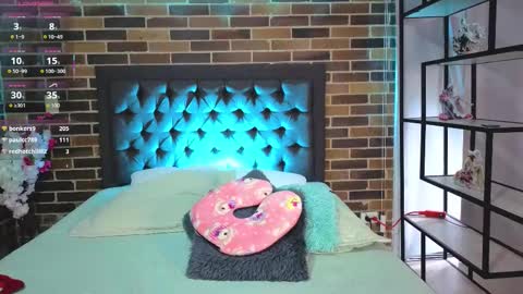 kattypaez online show from November 19, 6:52 pm