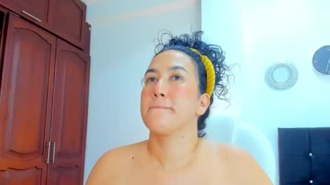 KATYAJHONSS online show from April 6, 10:33 pm