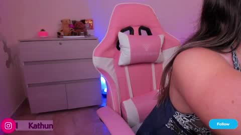 Katy online show from April 10, 11:33 pm