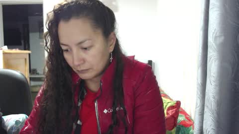  Khawit  online show from February 16, 11:59 pm