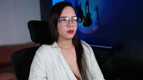 Kay online show from December 2, 2:46 am