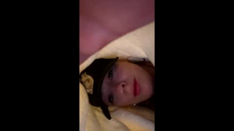 Snapshot of kay_la chatting on October 2, 9:36 am kay_la online show from October 2, 9:36 am