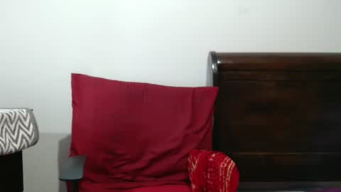 kayla online show from April 15, 7:47 pm