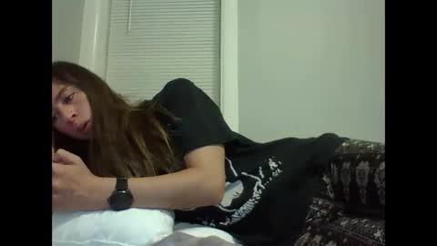 kaylaelizabeth97 online show from December 1, 3:43 am