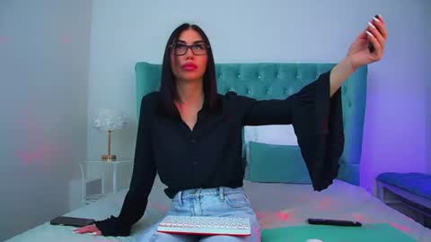 Kayla online show from August 8, 6:16 pm