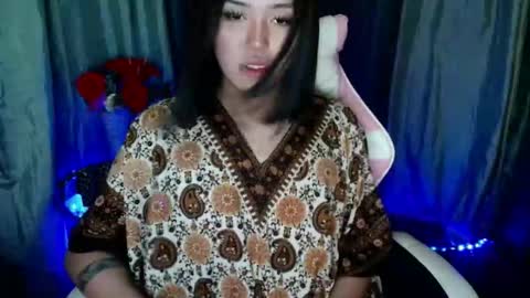 Kaylee online show from May 2, 1:58 pm
