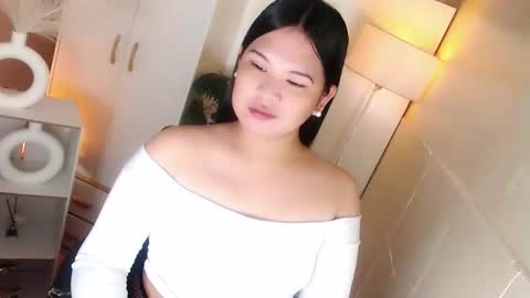 Y O U R        F U T U R E       K A Y L E E  online show from March 22, 8:26 pm