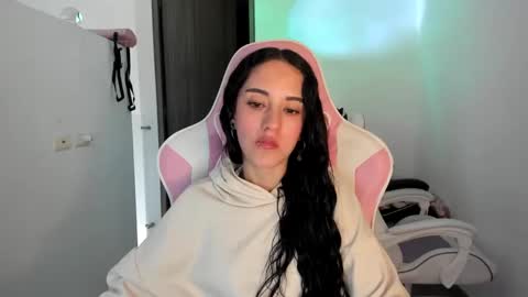 kaylie online show from September 15, 8:49 pm