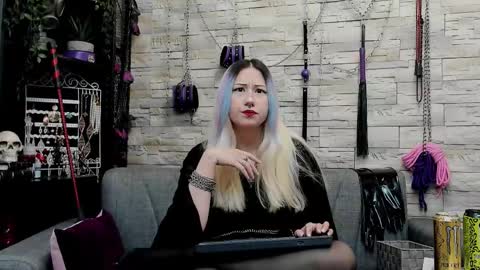 Miss Kazia online show from February 24, 2:11 am