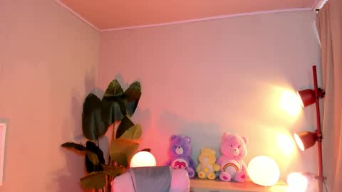 Kehlannis online show from February 16, 7:58 pm