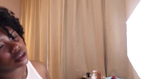 Kehlannis online show from October 15, 8:33 pm