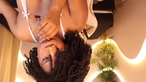 Kehlannis online show from September 30, 8:03 pm