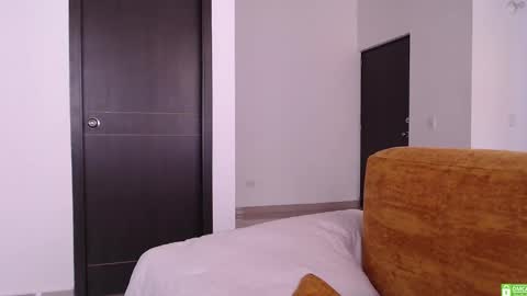 hellosIm Jessi in instagram keicha0717 online show from March 25, 7:17 pm