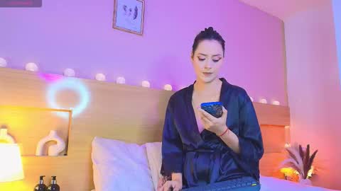 Keidance online show from November 18, 9:16 pm