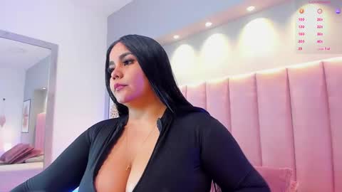 Keily Ross online show from October 10, 9:31 pm