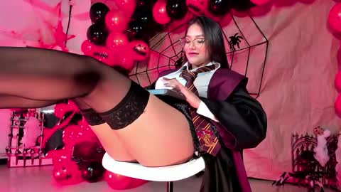 Amy Azaela  online show from October 17, 11:41 pm