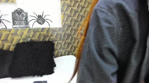 Keily Morgan online show from December 19, 9:40 am