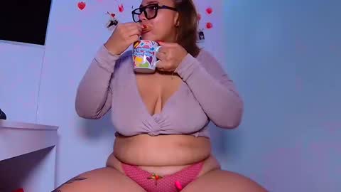 keirabbw online show from February 10, 12:52 am