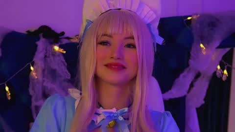 Keira online show from October 31, 6:45 pm