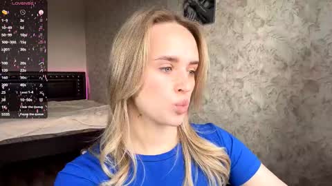 Sylvia online show from November 20, 8:26 am