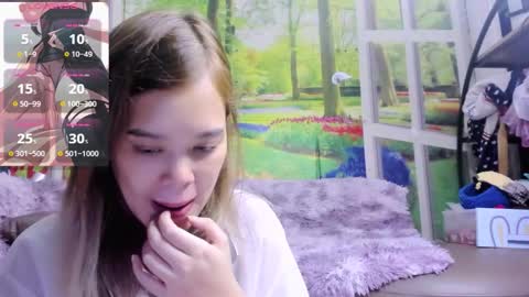 Kelly online show from November 9, 3:57 am