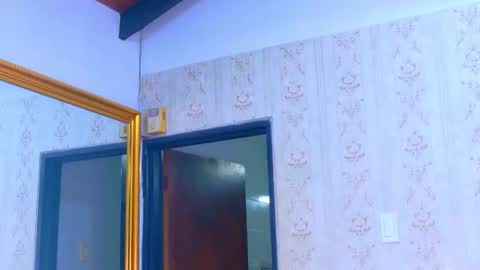 kelly_swift online show from March 1, 5:07 am