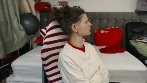 kelly online show from February 15, 6:38 am