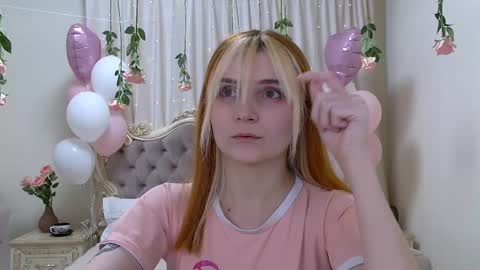 Kelly Stoneys online show from February 21, 6:18 am