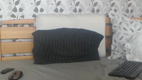 kelywild20 online show from April 5, 8:24 am