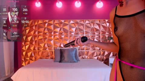 Kendall online show from December 28, 9:30 pm