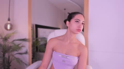    online show from November 11, 12:02 pm