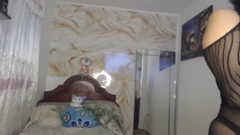 Snapshot of kendall_morry chatting on February 1, 1:20 pm kendall  online show from February 1, 1:20 pm