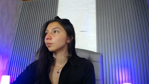 kendall_saenz online show from December 2, 8:09 pm