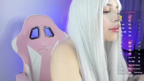 Kendall online show from April 11, 7:50 pm