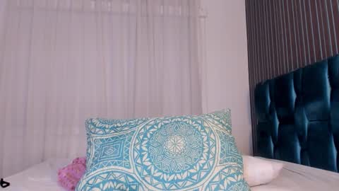 Kendal online show from March 22, 5:35 am