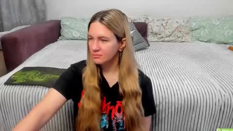 Kendra online show from October 10, 1:43 am