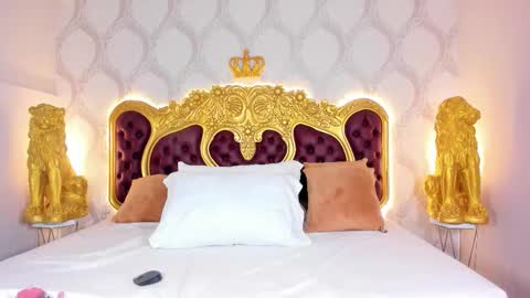 Kendral  online show from September 10, 4:45 am