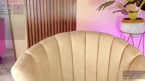 Snapshot of kenykitty chatting on February 25, 5:30 am Keny Kitty  Onlyfans Kenayfoxx online show from February 25, 5:30 am