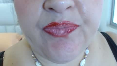 K E R L Y online show from December 4, 7:25 pm