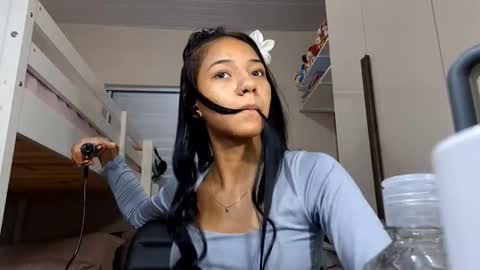 kerryinterrante online show from March 31, 1:55 pm