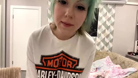 Eva online show from January 14, 7:30 pm