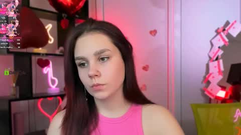 keuli_li online show from February 12, 11:34 am